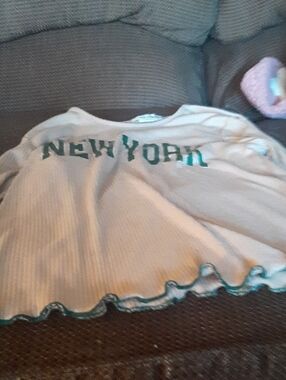 New York Graphic Ribbed  Top with Lettuce Hem